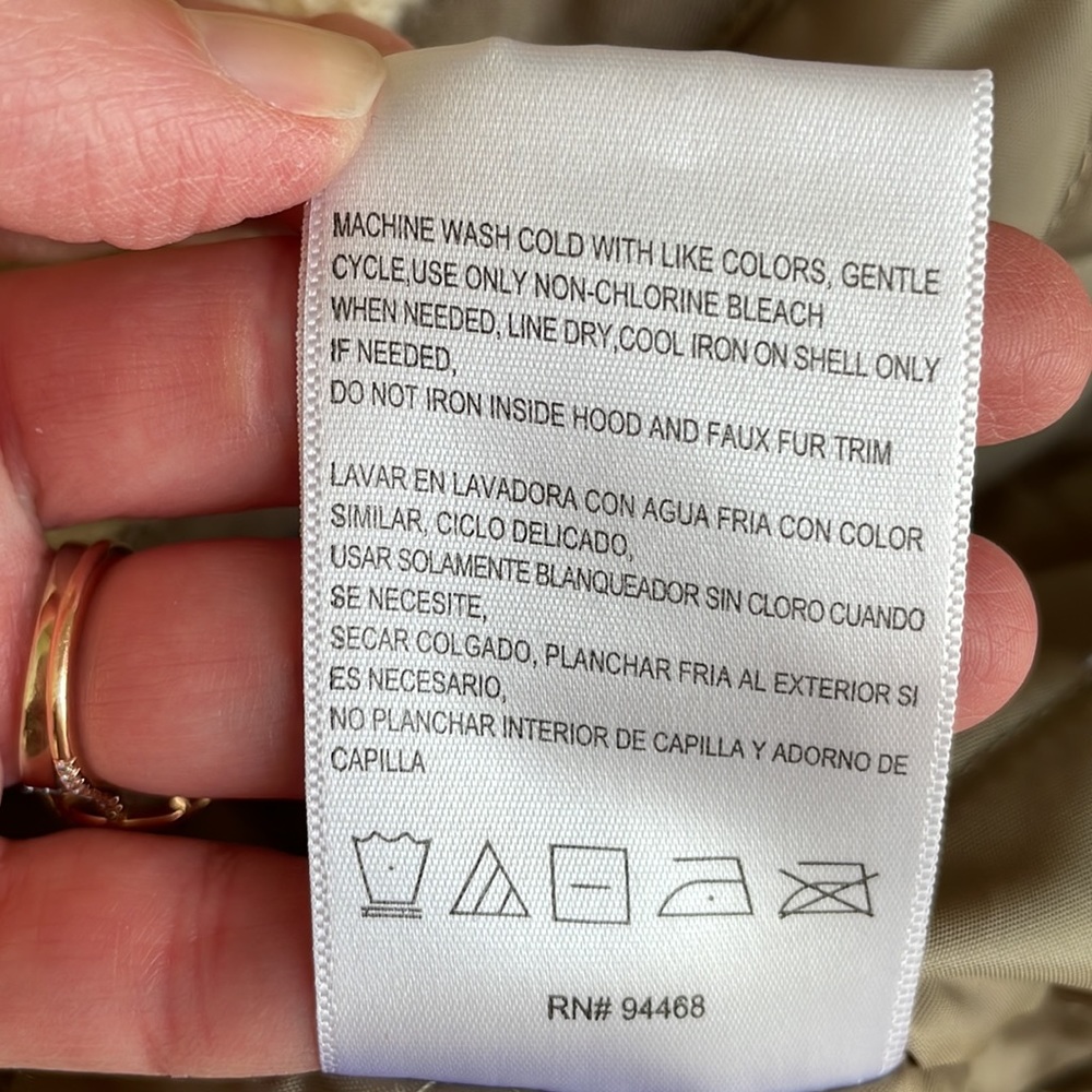🚫 SOLD LBD Laundry by Design Utility Jacket with Faux Fur Hood Tan S - Picture 13 of 15